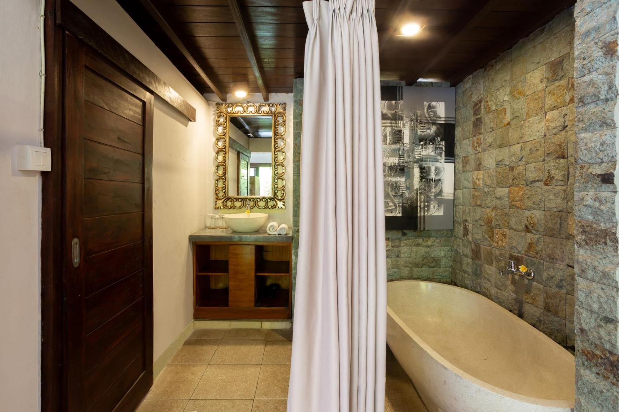 Rahayu Suites Monkey Forest Ubud Room photo