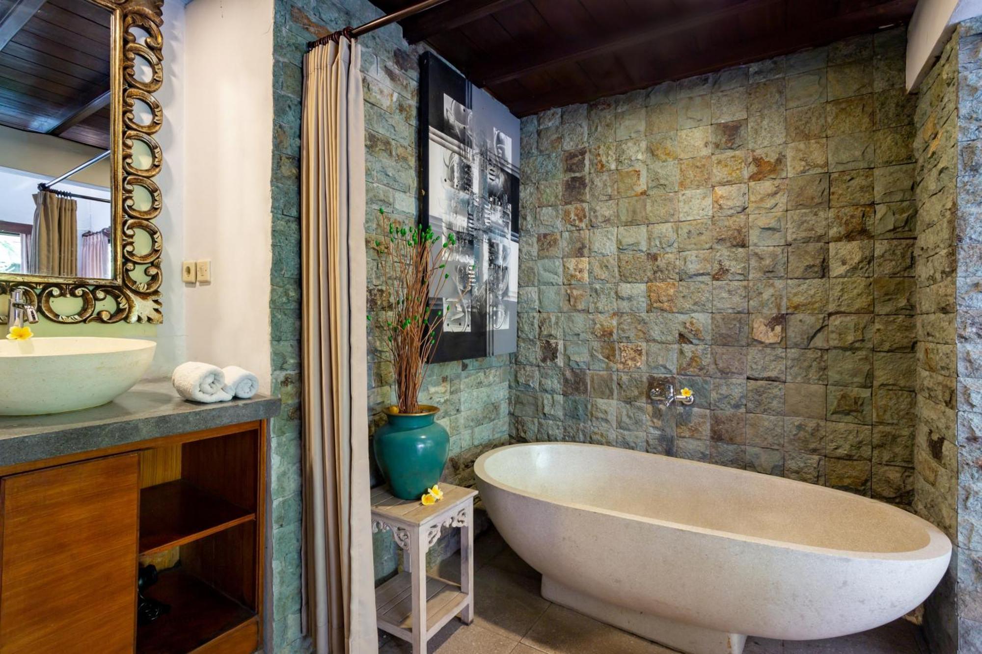 Rahayu Suites Monkey Forest Ubud Room photo